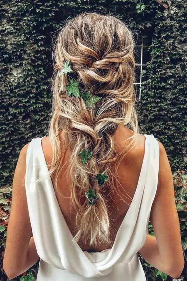 Fryzury boho na co dzień, które sprawią, że poczujesz się wyjątkowo Fryzury boho na co dzień, które sprawią, że poczujesz się wyjątkowo