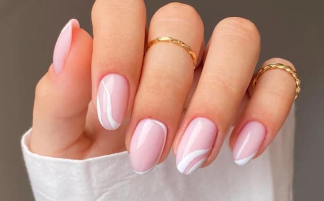 Ile trwa manicure hybrydowy? Poznaj czas i sekrety pielęgnacji Ile trwa manicure hybrydowy? Poznaj czas i sekrety pielęgnacji